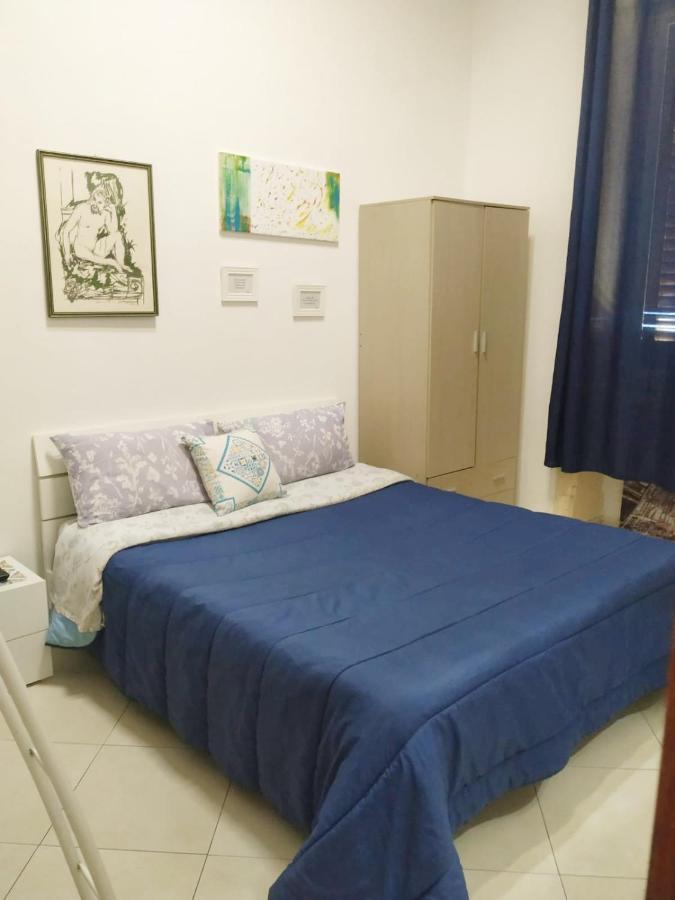 B&B Il Poeta Palermo Bagian luar foto