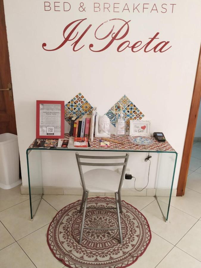 B&B Il Poeta Palermo Bagian luar foto