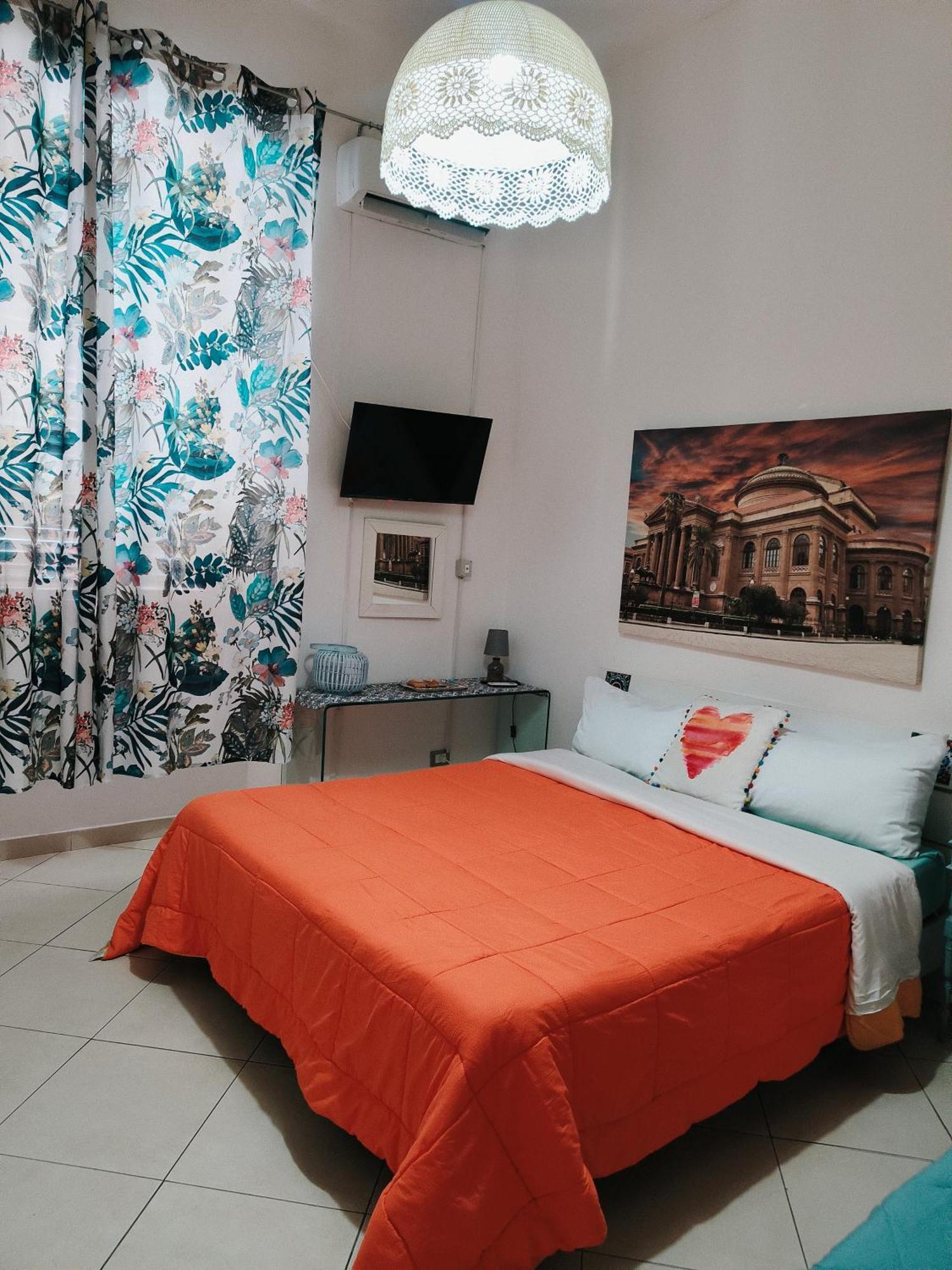 B&B Il Poeta Palermo Bagian luar foto