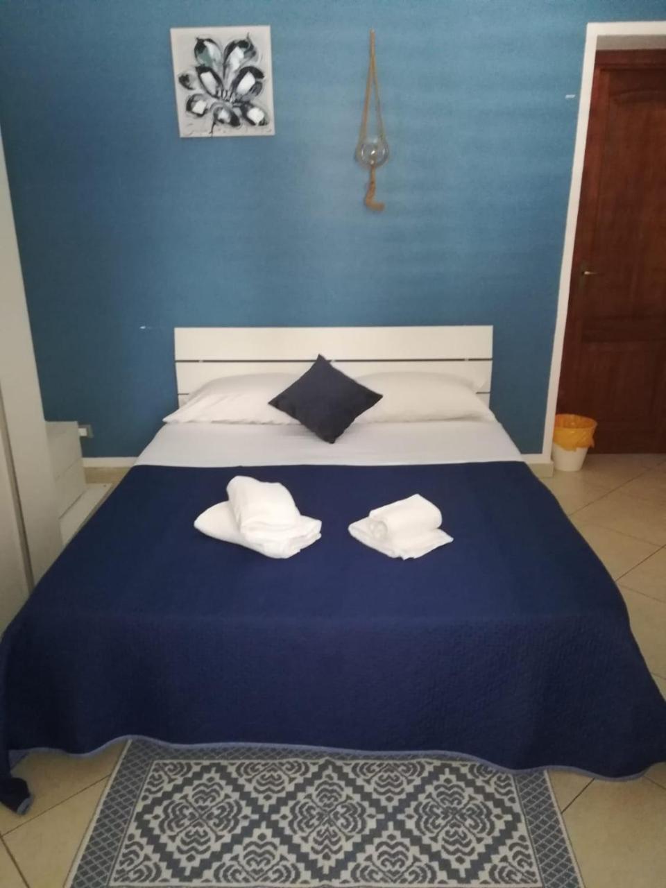 B&B Il Poeta Palermo Bagian luar foto
